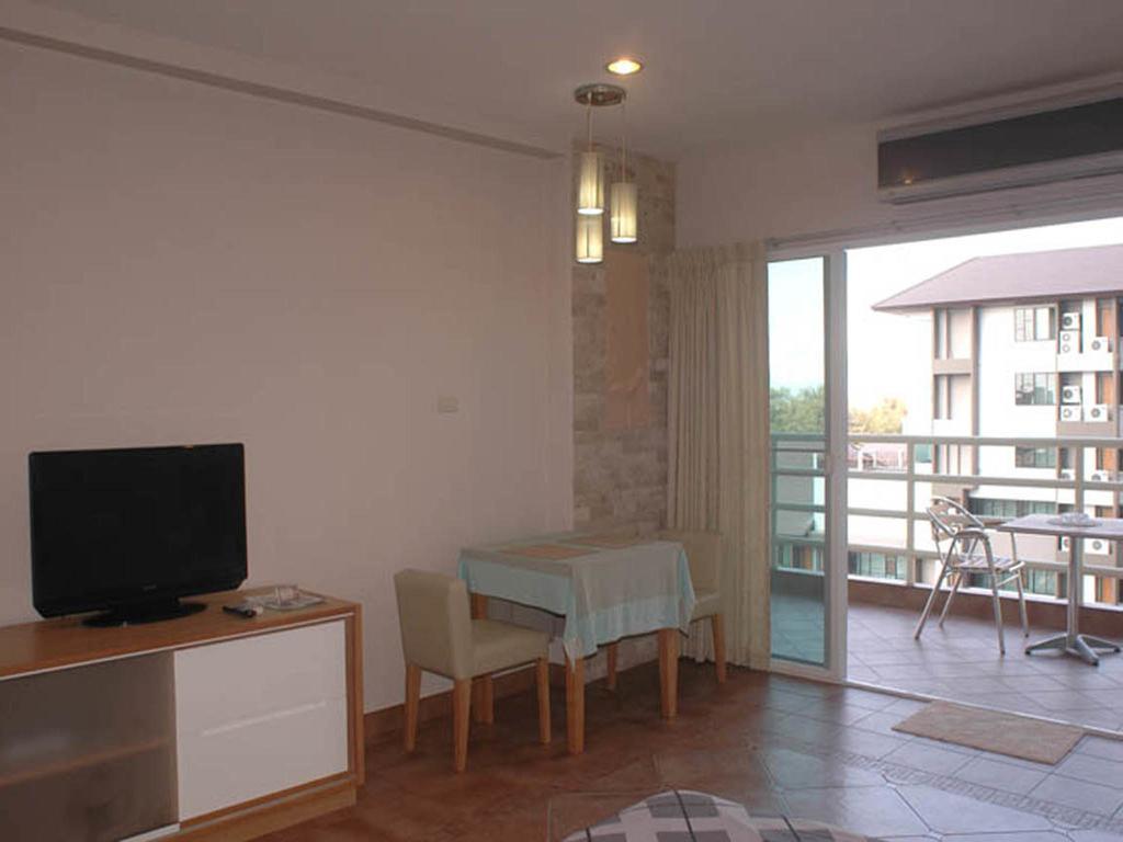 Apartments At View Talay Pattaya Exterior photo