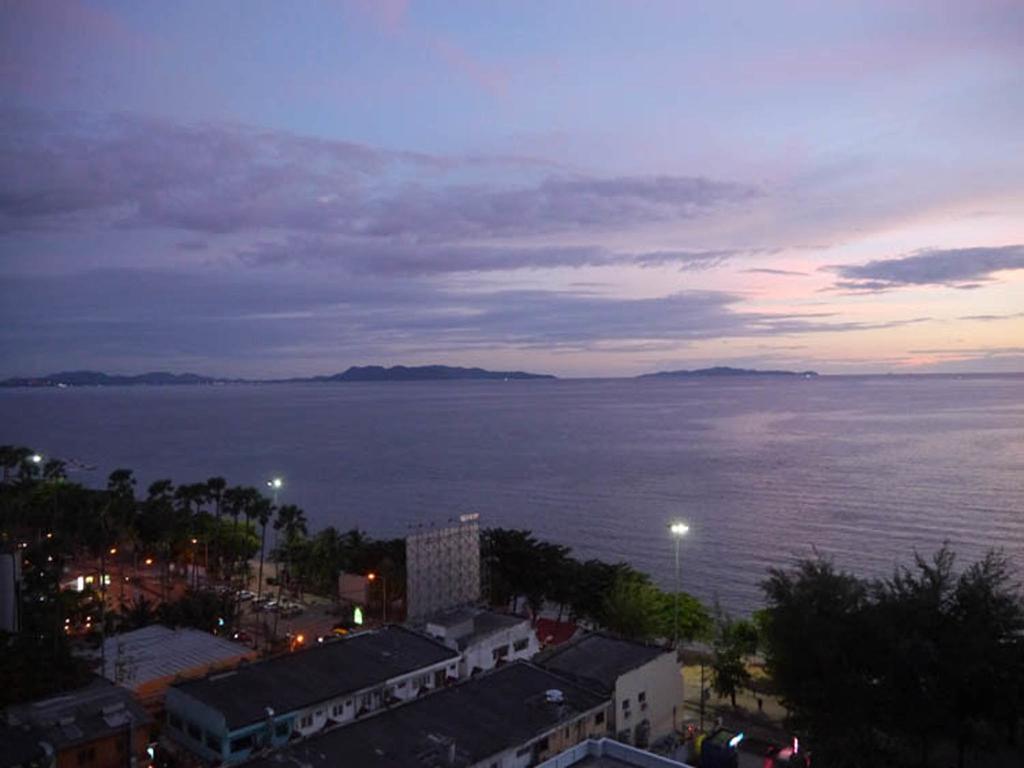 Apartments At View Talay Pattaya Exterior photo