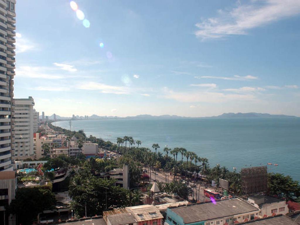 Apartments At View Talay Pattaya Exterior photo